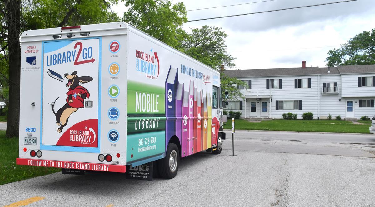 052820-qct-bookmobile-024