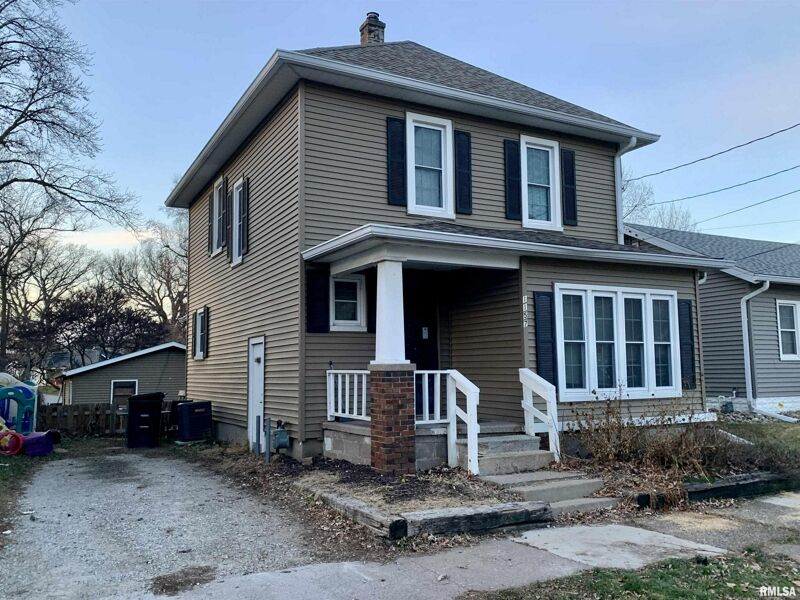 3 Bedroom Home in Moline 120,000