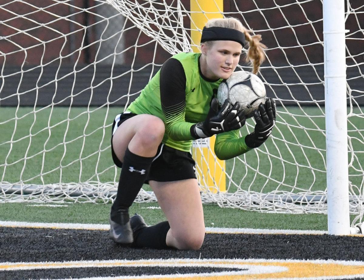 043021-qc-spt-pv-bett soccer-097