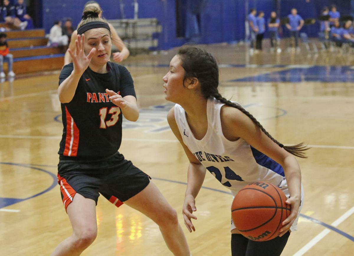 Ut Girls Struggle In Second Half In Loss At Quincy Basketball