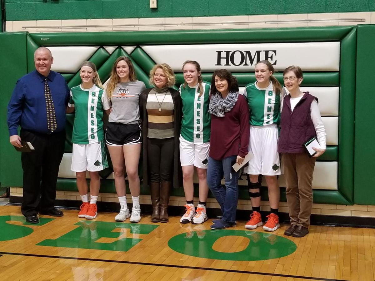 Senior student athletes honor Geneseo teachers