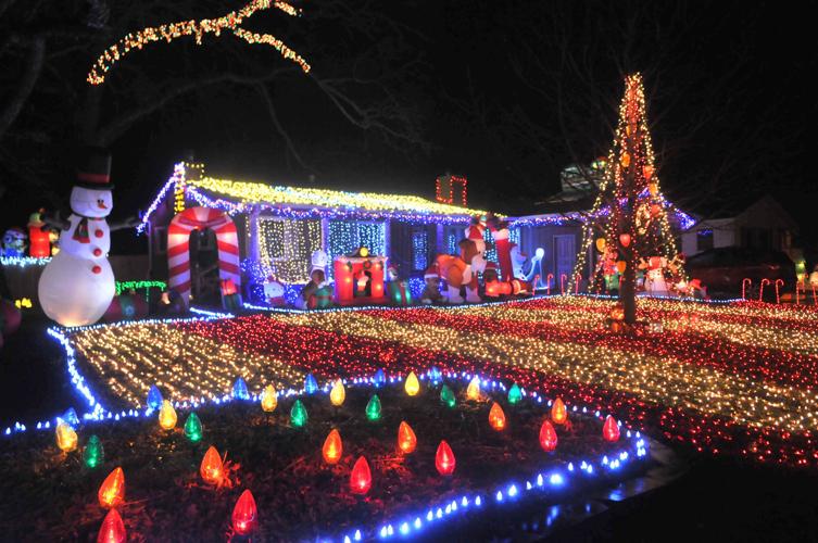 Holiday Christmas lights in the Quad-Cities
