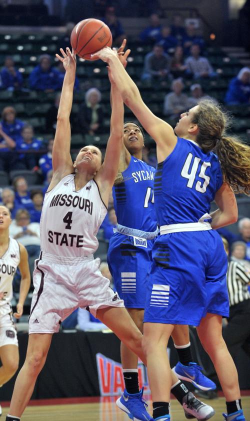 Missouri State pulls away in second half to reach MVC semis