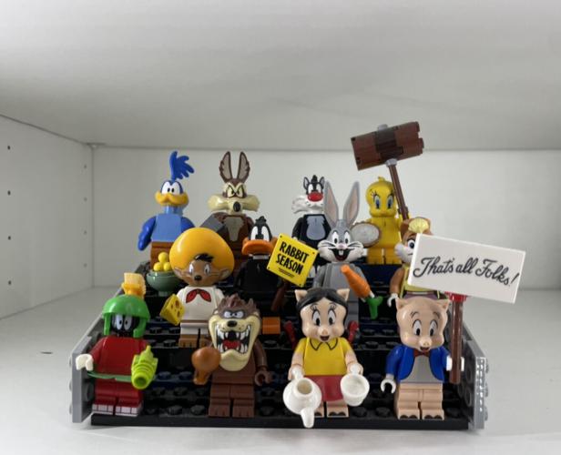 Woodbridge Toy Show Presents Vintage and Collectible Figures Arts