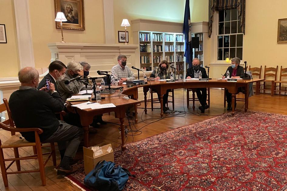 Washington Town Council advances sewer bill price hike; mayor predicts Post Office won’t open until 2022