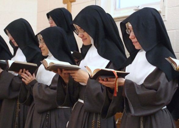 Poverty, penance and prayer: A life devoted to God | Vision | rdrnews.com