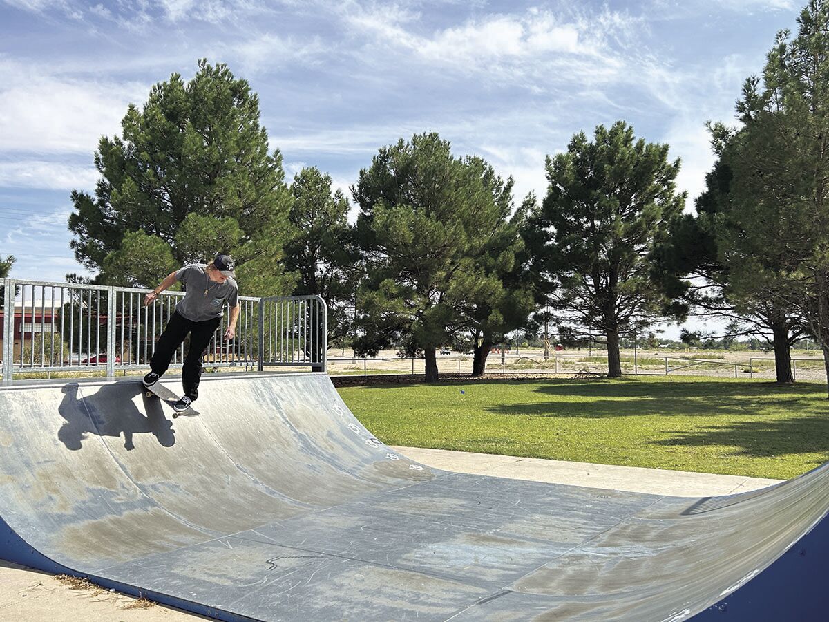 Video: Tony Hawk yells at San Diego skaters, 'do a kickflip