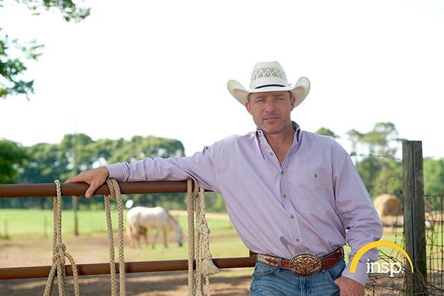 Two Female Cowboys Compete in 'Ultimate Cowboy Showdown'