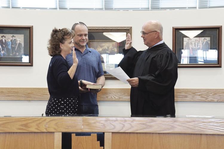 Swearing-in ceremony for county elected officials | Local News ...