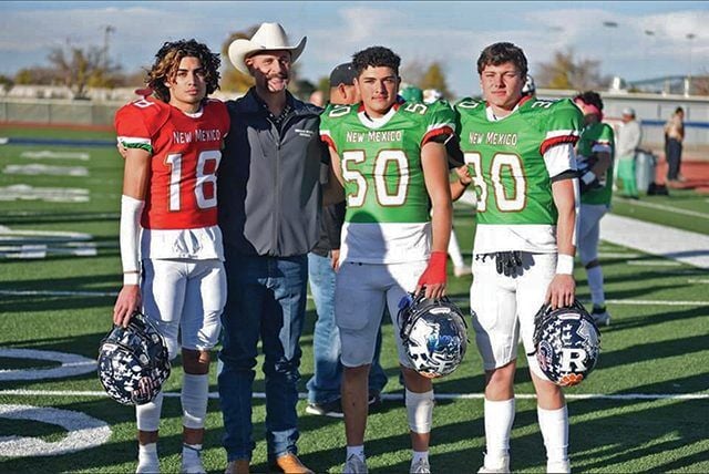 Youth football program honors police with 'Thin Blue Line' uniforms