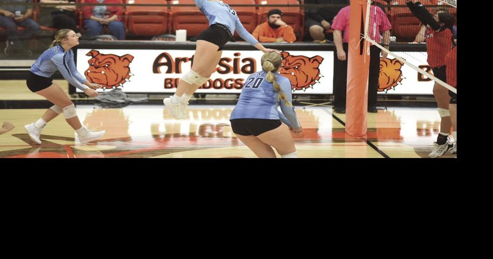 Goddard volleyball loses on the road against Artesia Local Sports