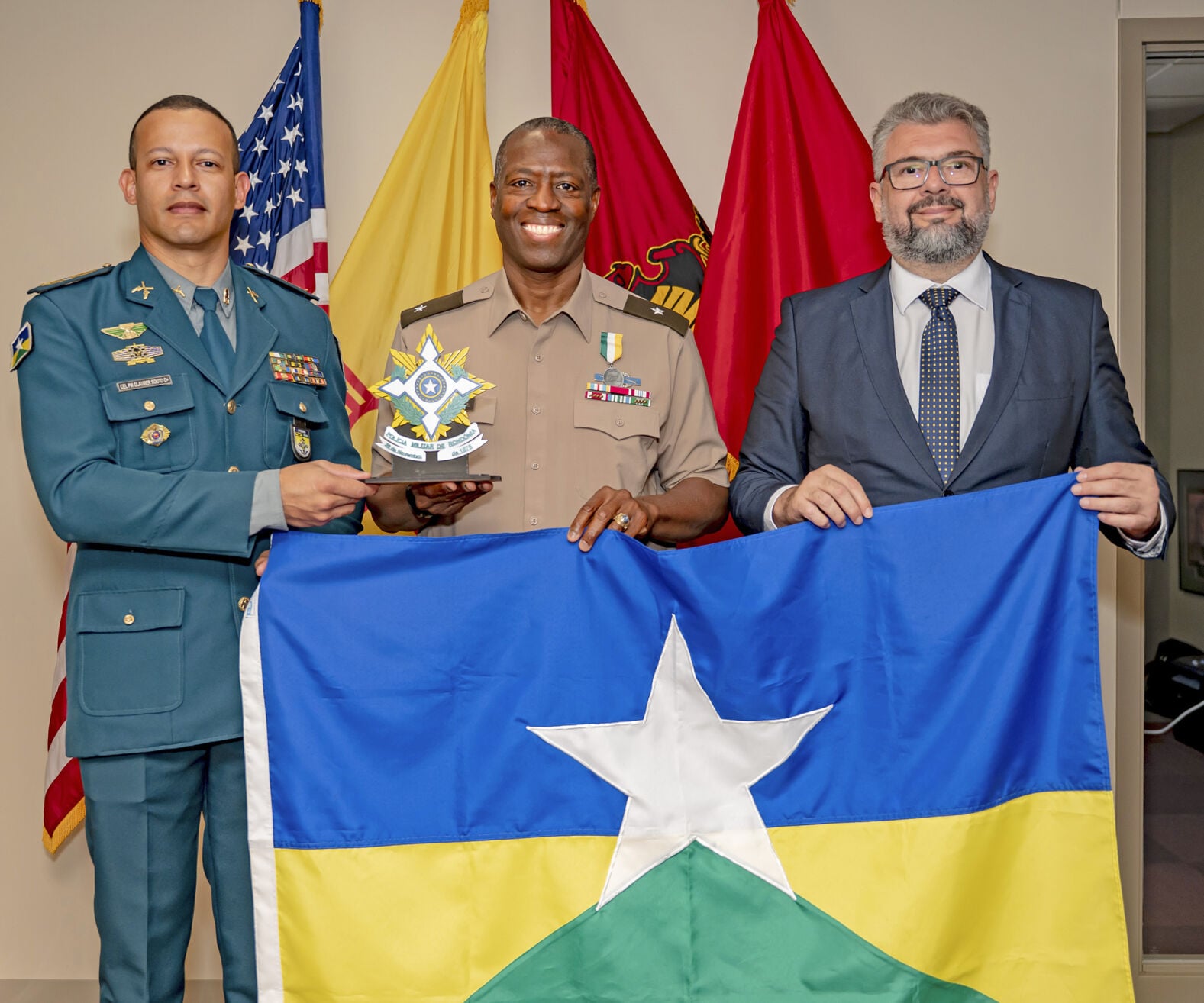 NMMI president receives honor from Rondônia