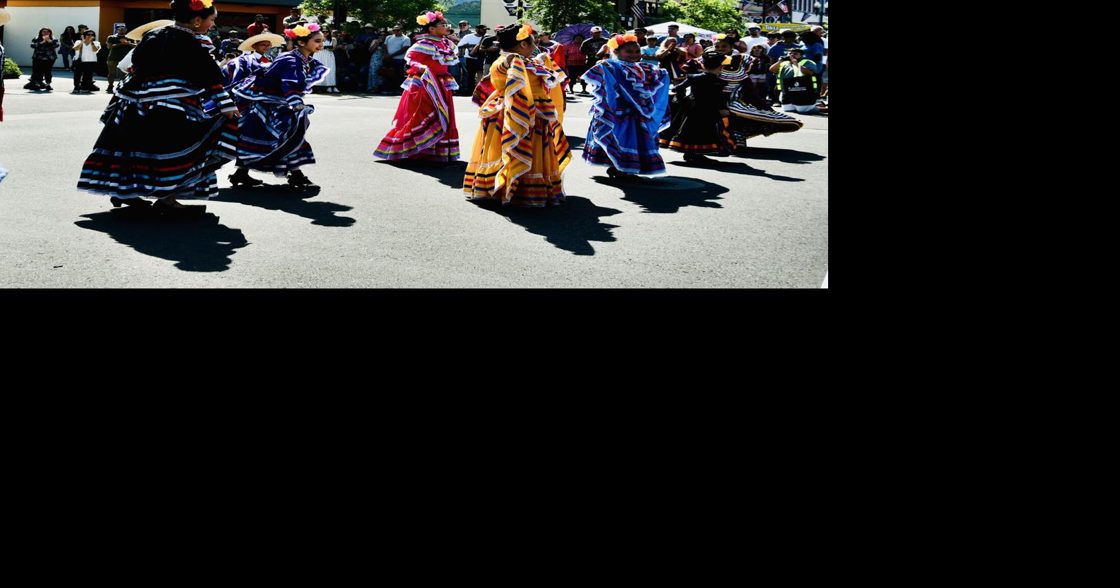 The Joy Of Spring: Downtown filled with people a festival | Photos ...