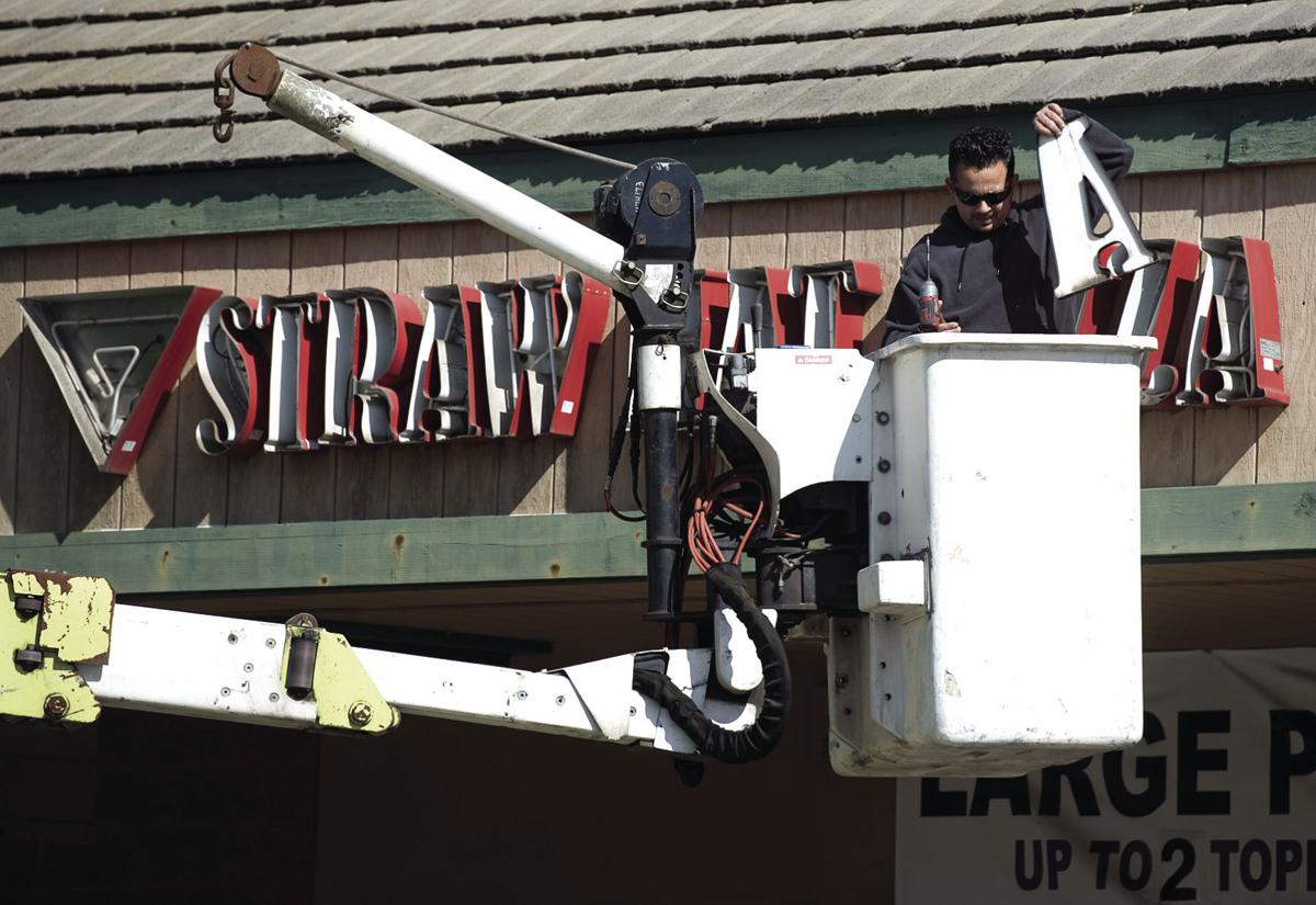 Straw Hat Pizza closing its doors News