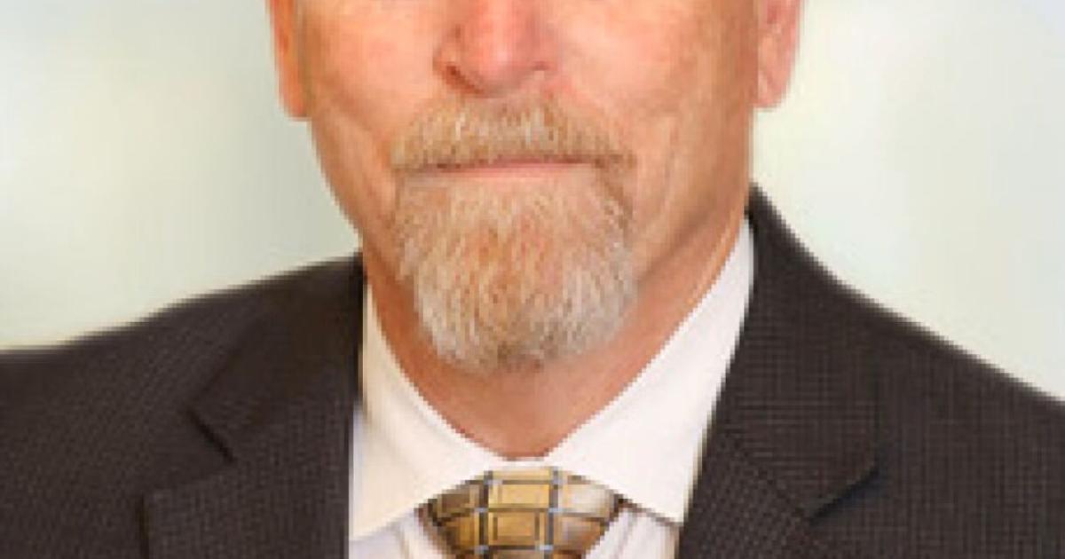 Lindsay High grad retiring as SEC Chief Accountant, made his mark | Photos Lindsay High grad retiring as SEC Chief Accountant, made his mark | Photos
