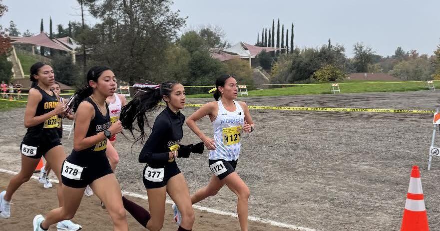 Fab 4: Local runners save best for last at state