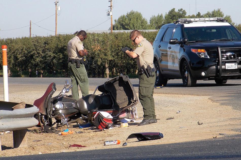 Motorcyclist dies in an early morning collision News