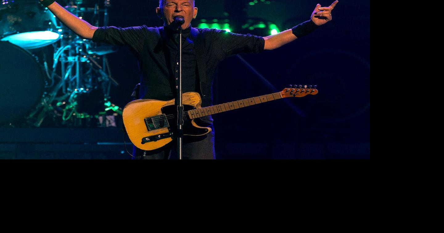 Review: Bruce Springsteen roars for democracy in powerful Minneapolis concert