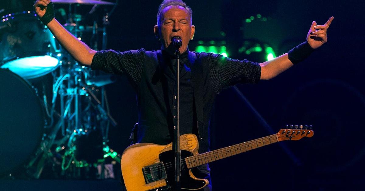 Bruce Springsteen Delivers Powerful Pro-Democracy Message in Electrifying Minneapolis Concert