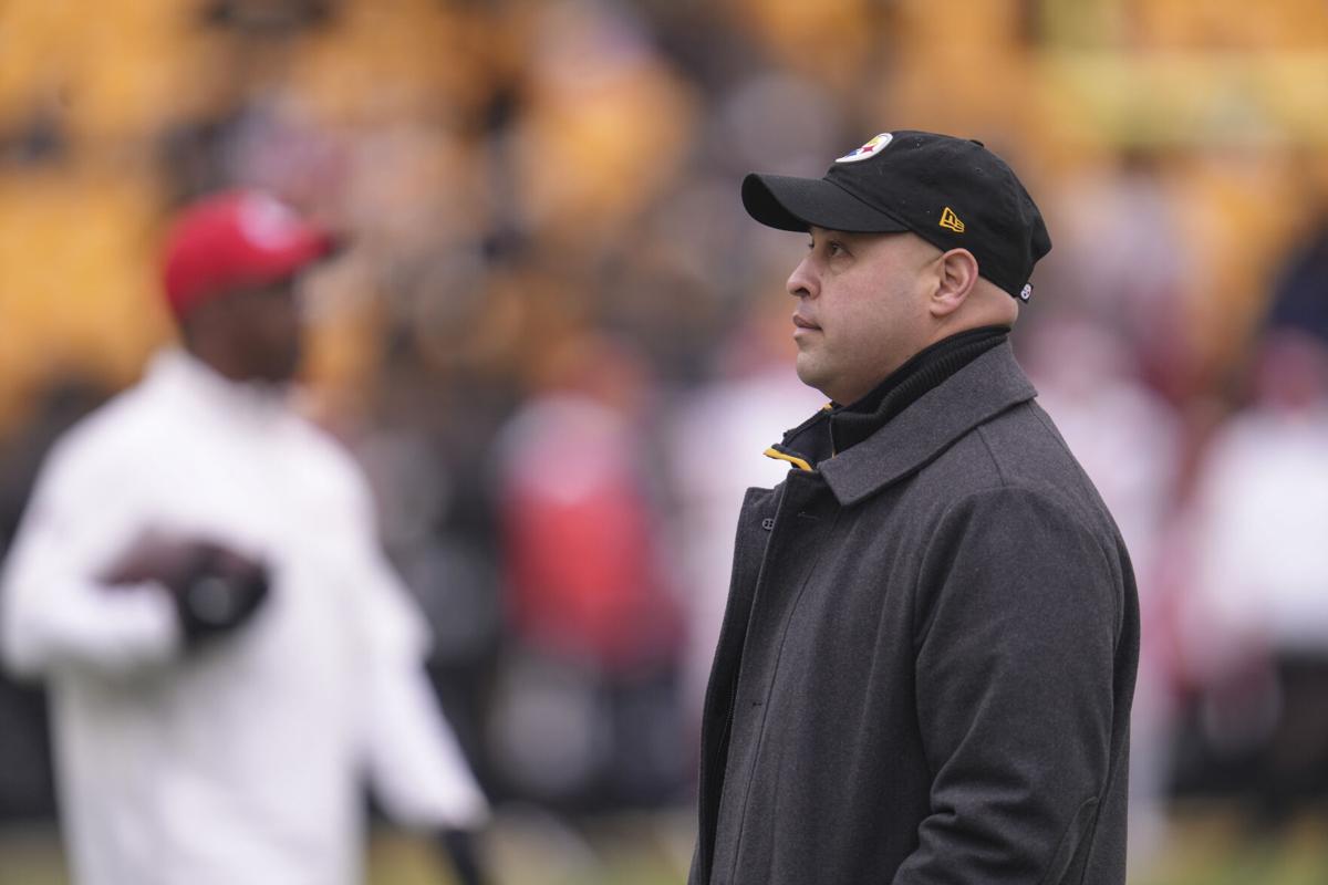 Steelers sign GM Omar Khan to 3year extension after offseason that