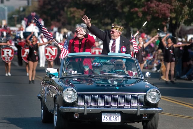 Patriotic Spirit Alive And Well In Porterville On Veterans Day Recorderonline Com