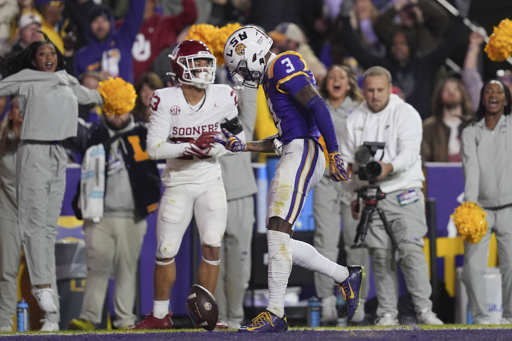 Nussmeier Overcomes A Shoulder Injury And Passes For 3 TDs As LSU Tops ...