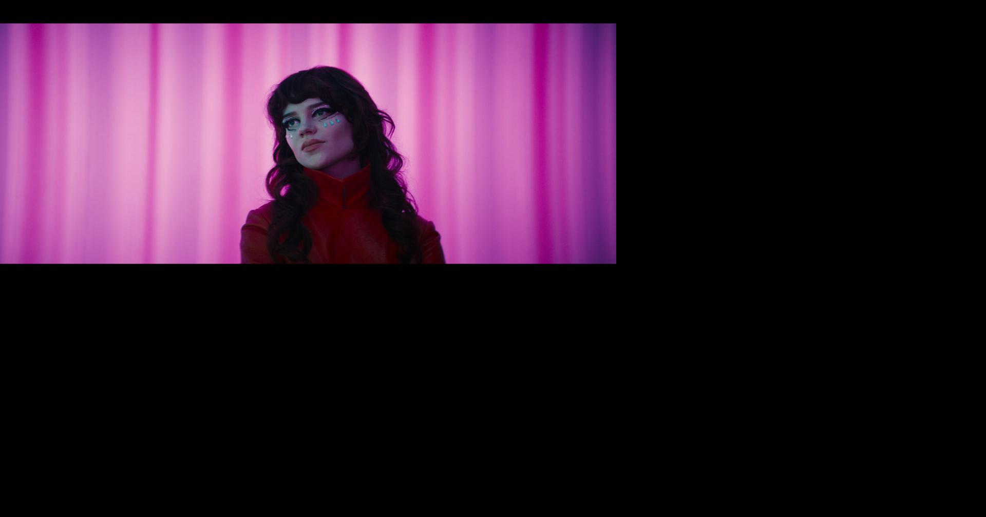 Review: Hot faces fill the erotic thriller 'Her Private Hell,' but the plot is never in focus