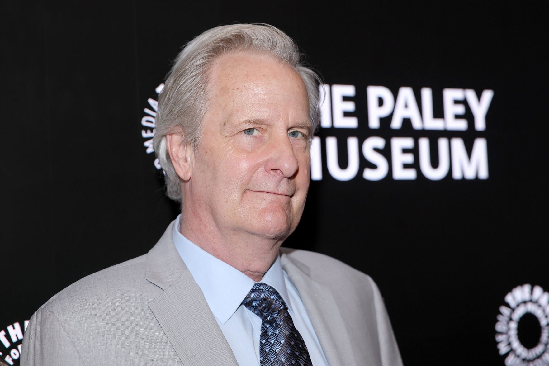 jeff-daniels-playing-ronald-reagan-brink-of-war