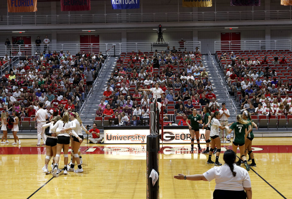 volleyball wins in straight sets over Mason in second