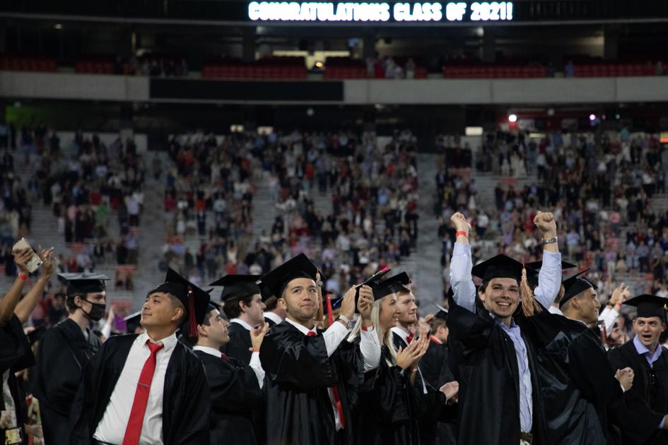 Uga Celebrates Class Of 2021 In Three Part Commencement Campus News Redandblack Com