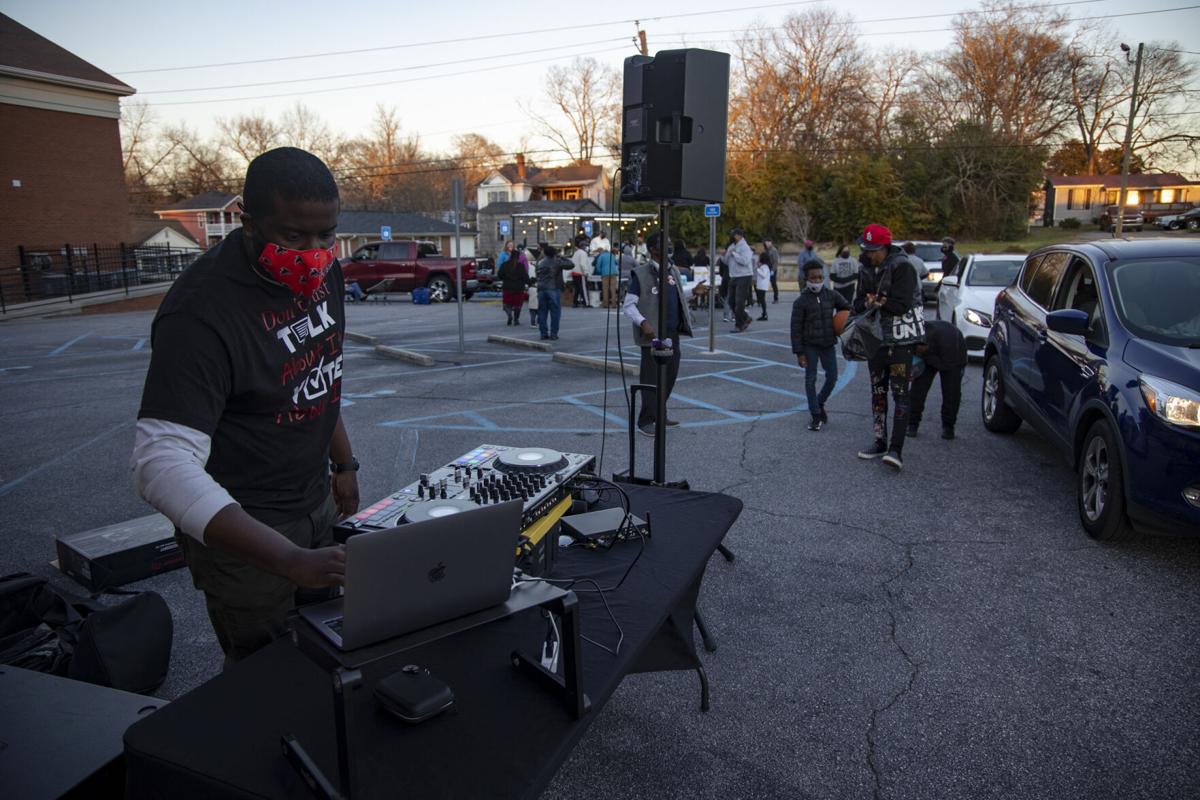 210105_tmg_bbqfordemocracy_006.jpg