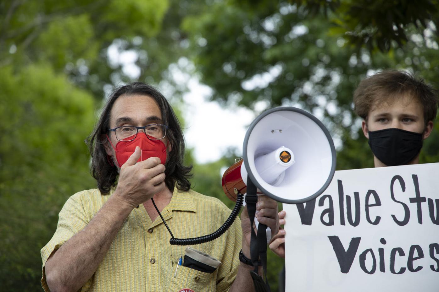 04272021_tmg_students against sonny 009.jpg