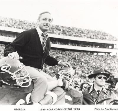 Legendary Georgia football coach Vince Dooley dies at 90 | Campus News |  