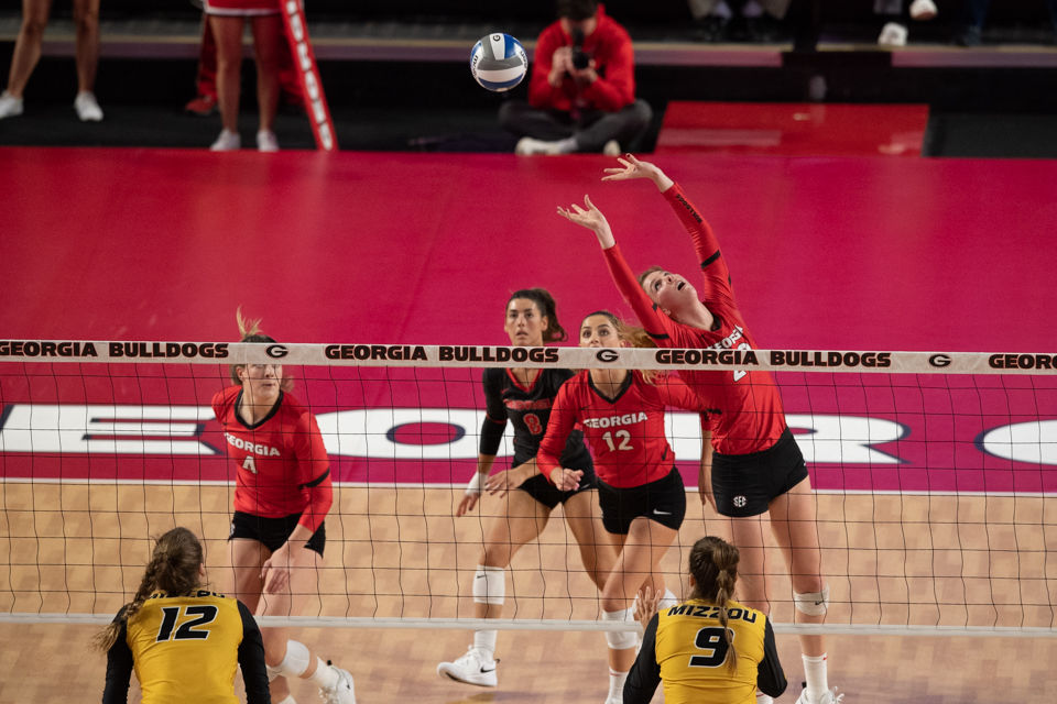 191110_JCA_VolleyballvsMISSOU_1055.jpg
