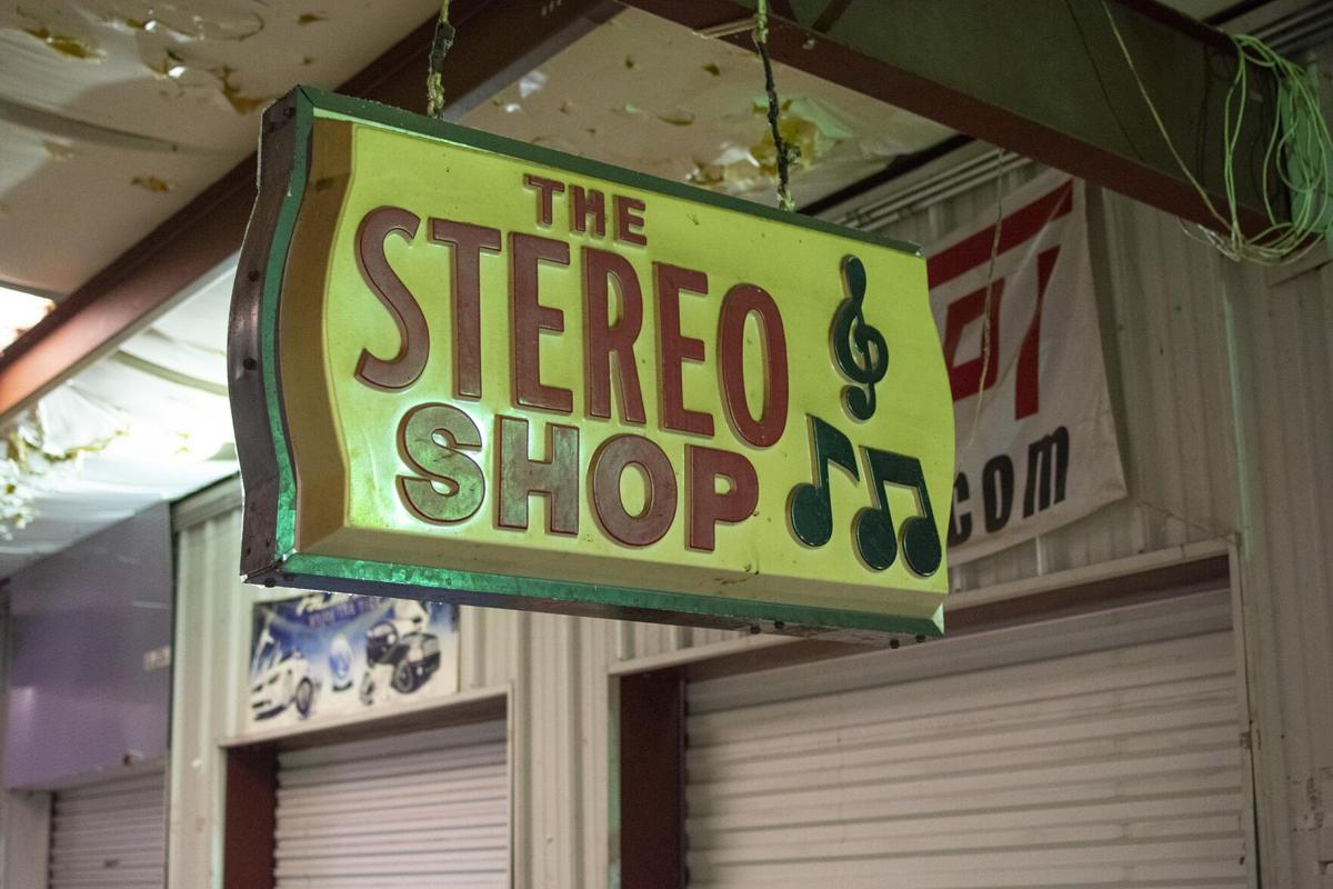 201107_ILM_J_JFleaMarket_009.jpg