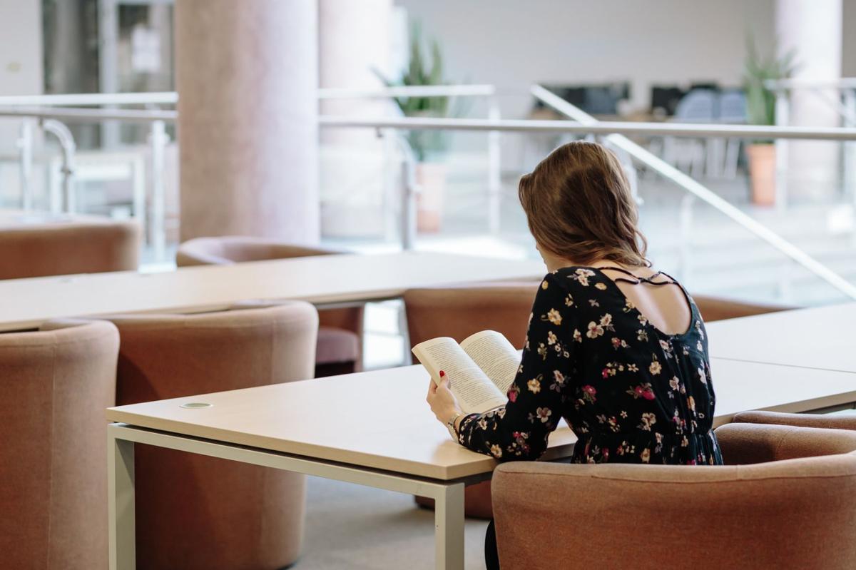 Opinion Uga Students Should Feel Okay With Loneliness Opinion Redandblack Com