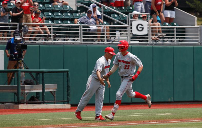 Schunk Earns John Olerud Two-Way Player of the Year Award