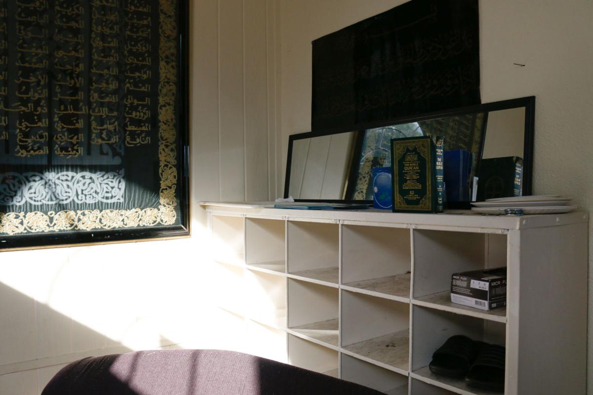 islamic center prayer 008.jpg