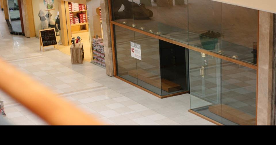 An Uncertain Future Athens Residents Reflect On Changes At Georgia Square Mall City News Redandblack Com