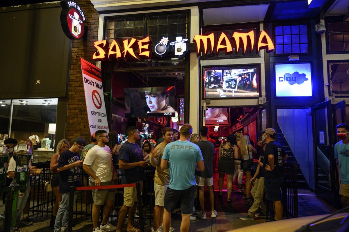 Increase In Athens Nightlife Brings Long Lines Little Social Distancing Athensnews Redandblack Com