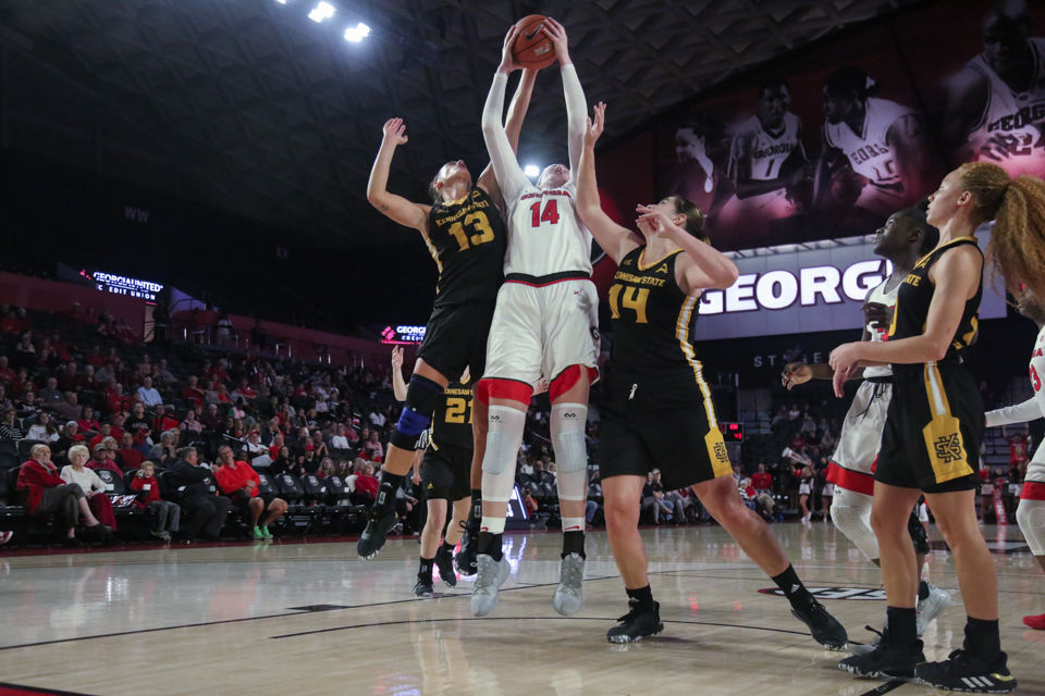 191107_JCA_WBasketballKENN_23.jpg