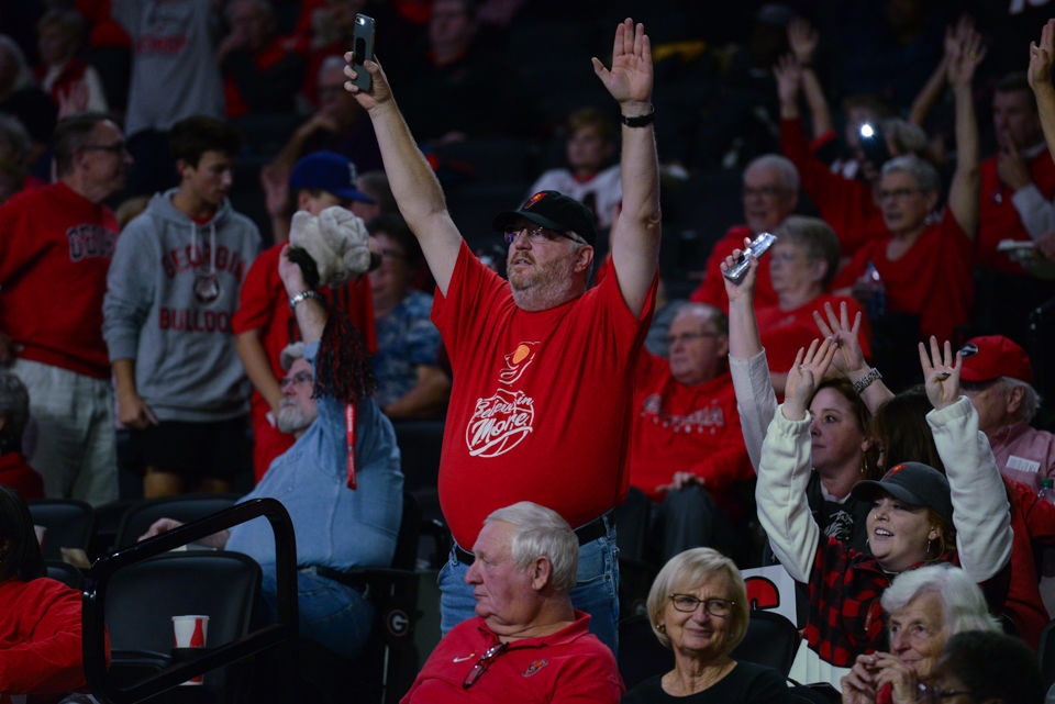 191107_JCA_WBasketballKENN_25.jpg