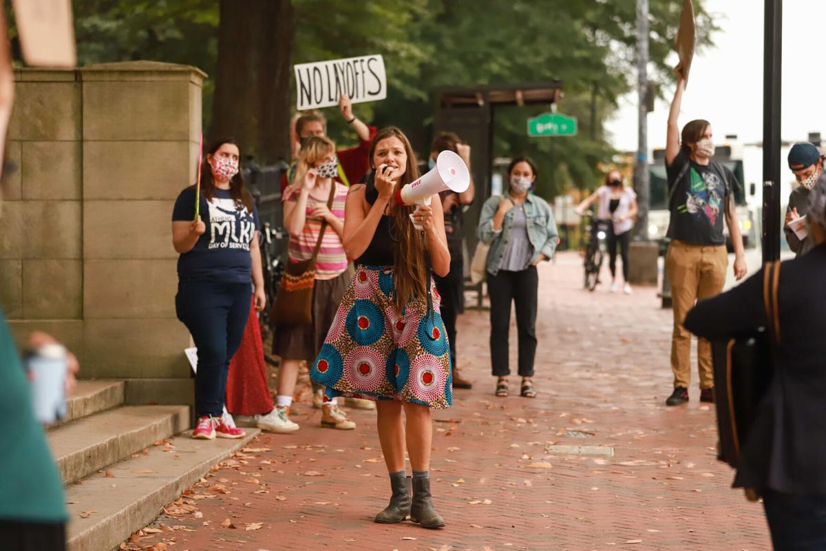 201009_ZJT_USWGAProtestAtTheArch_015.jpg