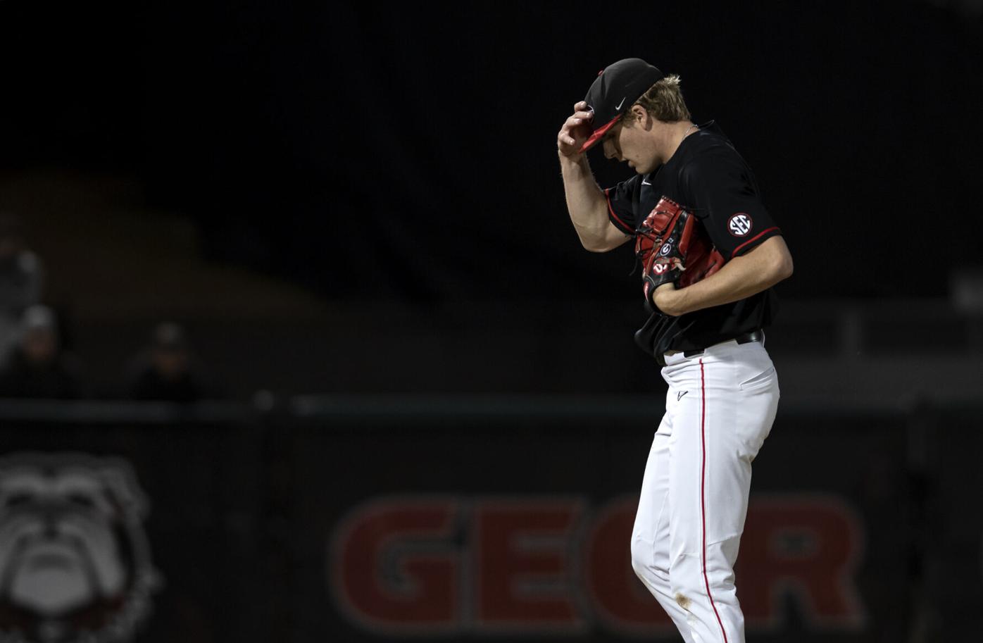 Georgia baseball rallies late, defeats South Carolina 3-2