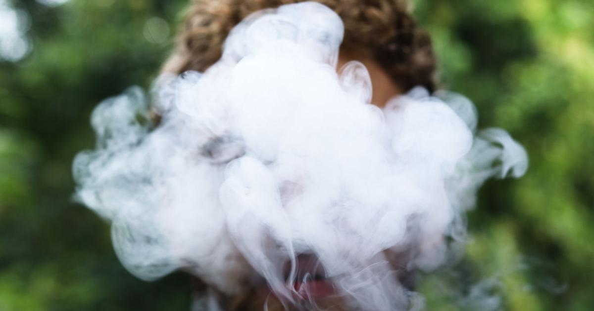UGA students weigh in on new minimum tobacco age | Campus News | redandblack.com UGA students weigh in on new minimum tobacco age | Campus News | redandblack.com