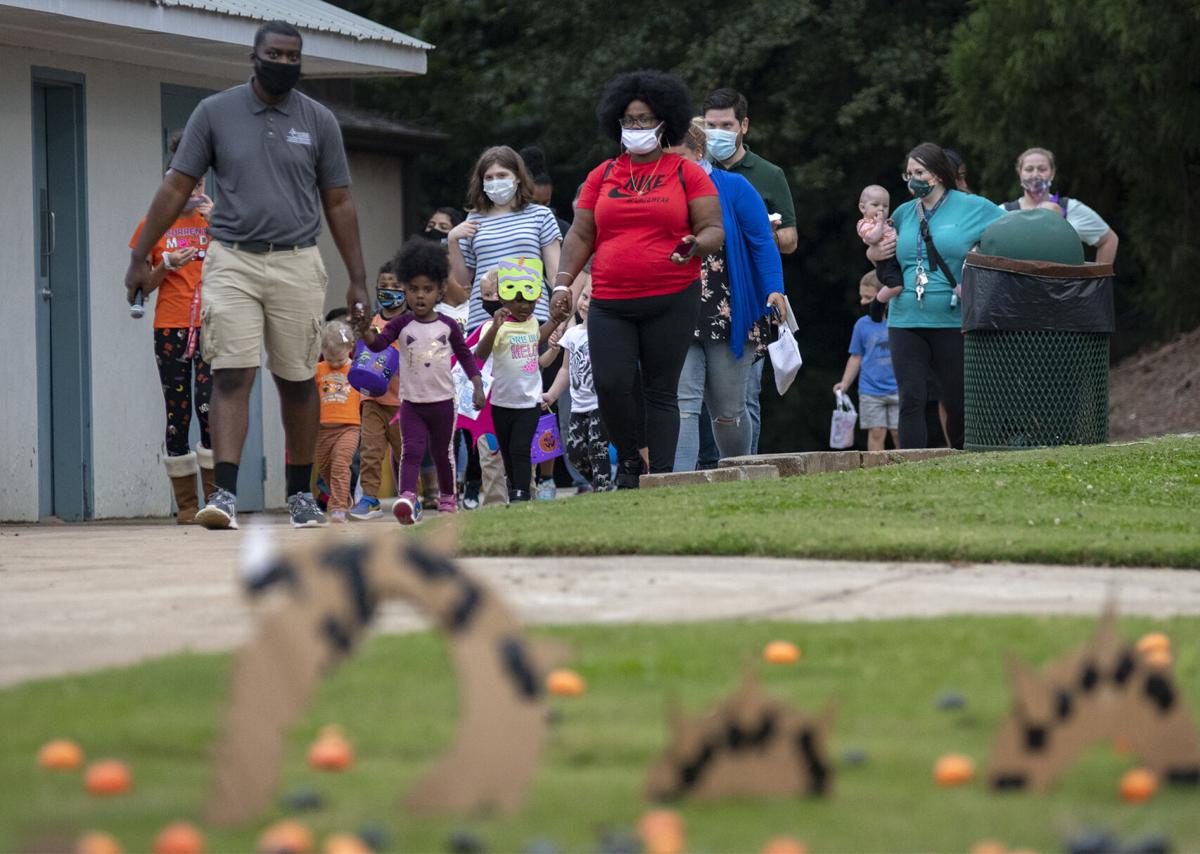 201009_ks_PumpkinHunt_09.jpg
