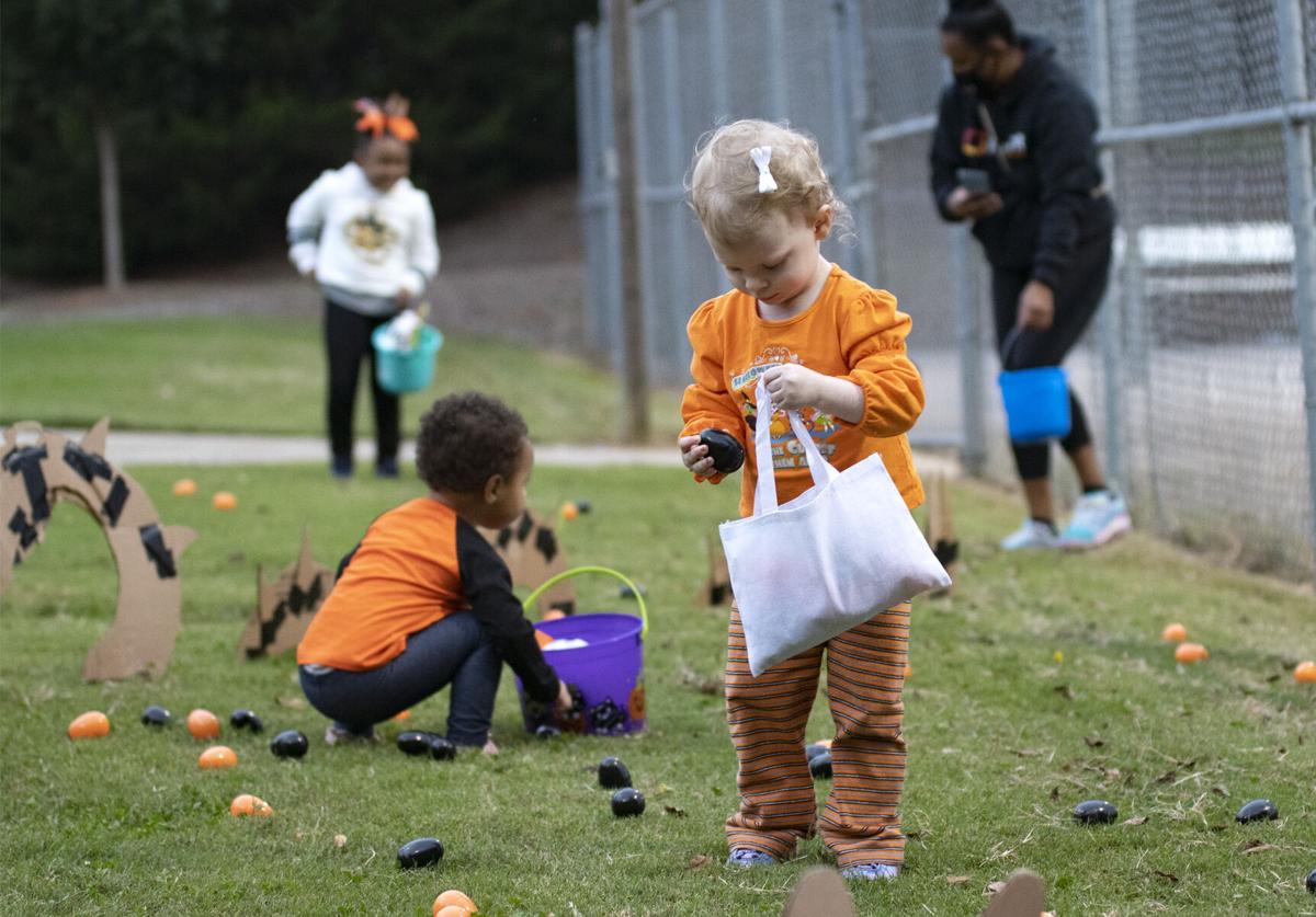201009_ks_PumpkinHunt_10.jpg