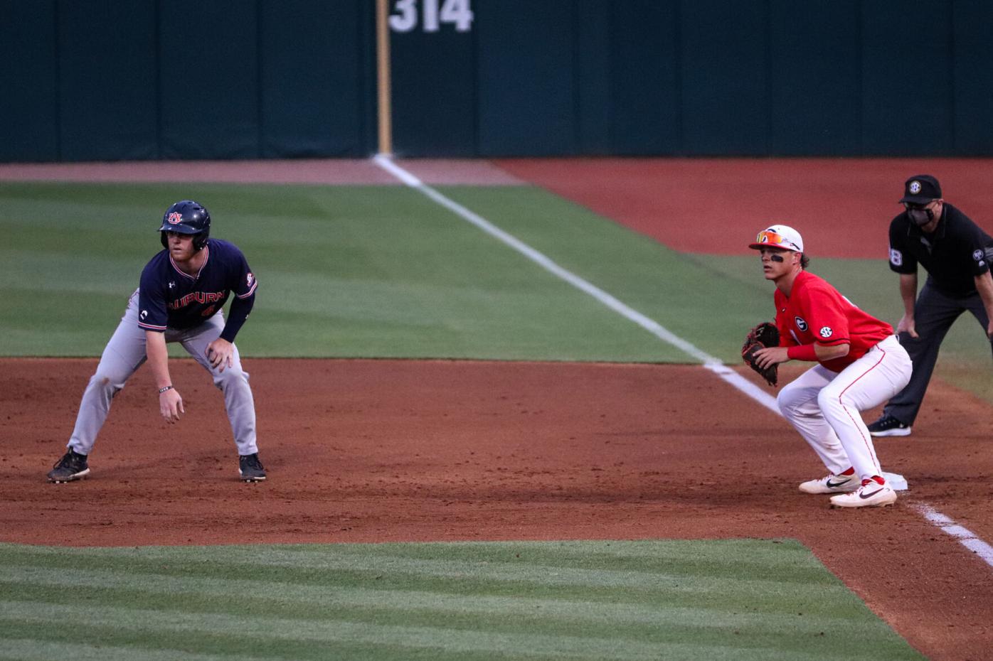 Georgia Baseball Falls To Auburn For Series Loss Georgia Sports Redandblack Com Georgia Baseball Falls To Auburn For Series Loss Georgia Sports Redandblack Com
