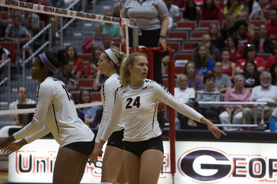 volleyball rebounds from first loss of season to beat Oklahoma