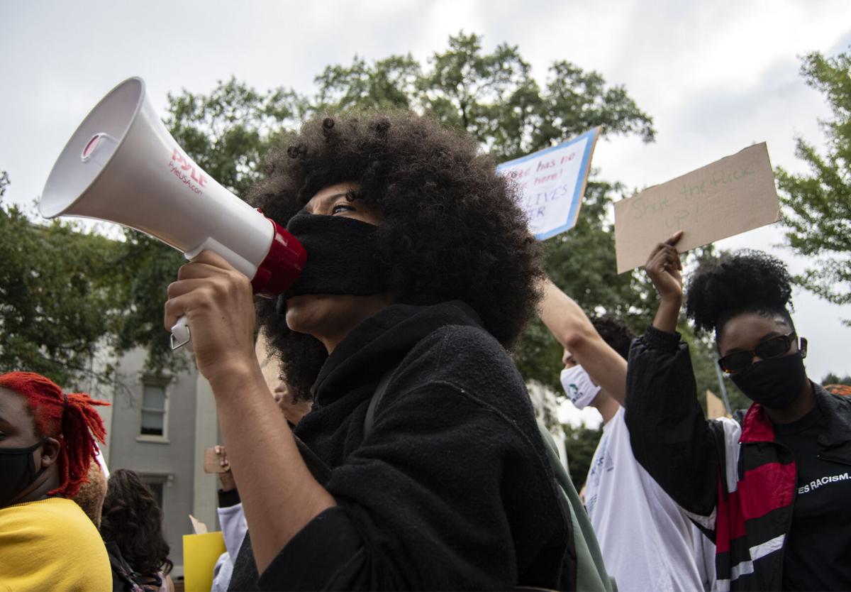 200925_ks_BreonnaProtest_04.jpg